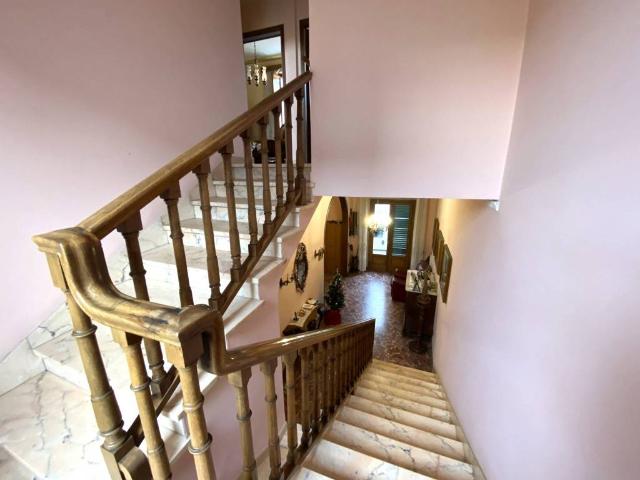Villa Indipendente in vendita a Gallo, Montecatini Terme