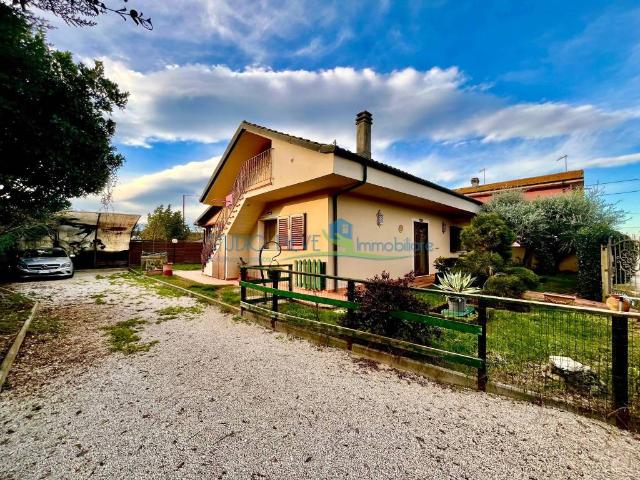 Villa Indipendente in vendita a Gallo, Montecatini Terme