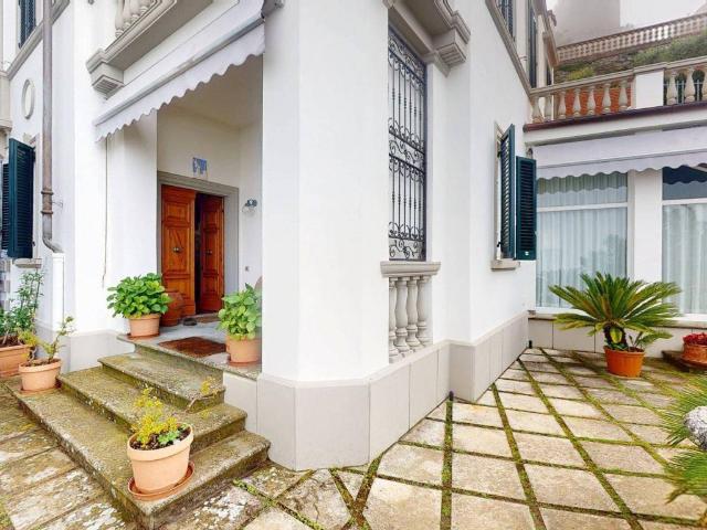 Villa Indipendente in vendita a Montecatini Alto, Montecatini Terme