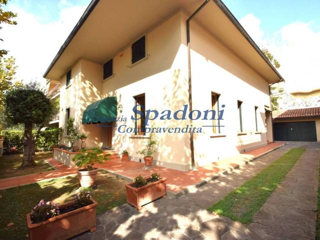 Villa Indipendente in vendita a Montecatini Terme, Pistoia