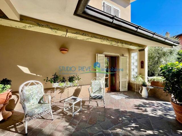 Villa Indipendente in vendita a Gallo, Montecatini Terme