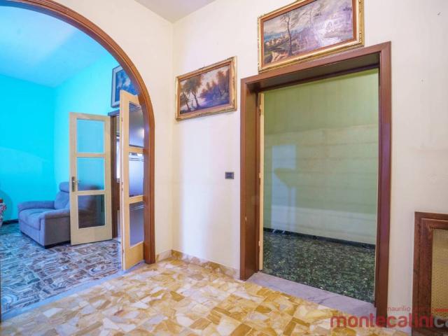 Villa Indipendente in vendita a Montecatini Terme, Toscana