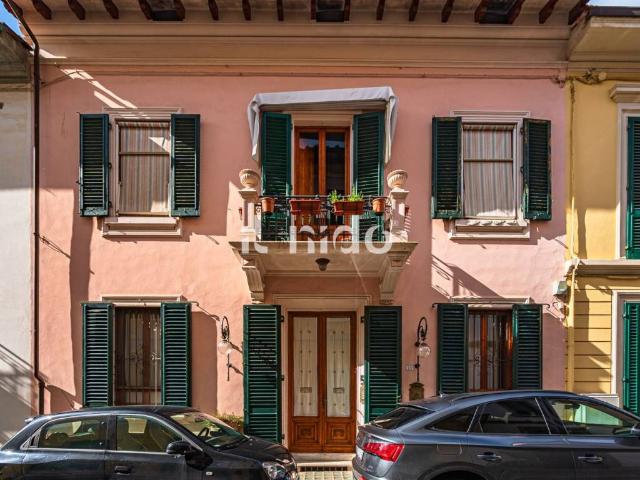 Villa Indipendente in vendita a Gallo, Montecatini Terme