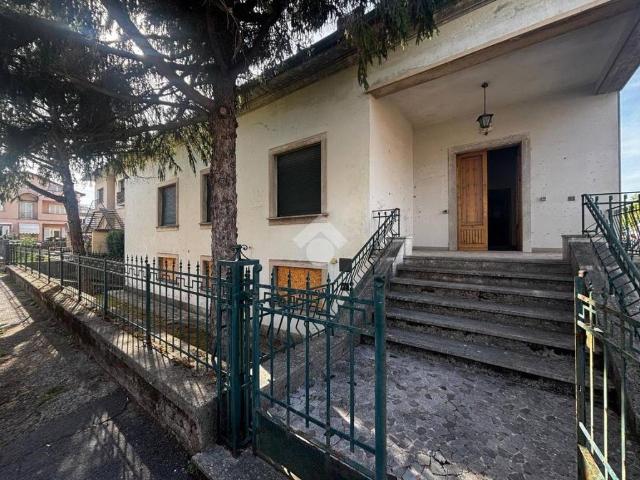 Villa Indipendente in vendita a Gallo, Montecatini Terme