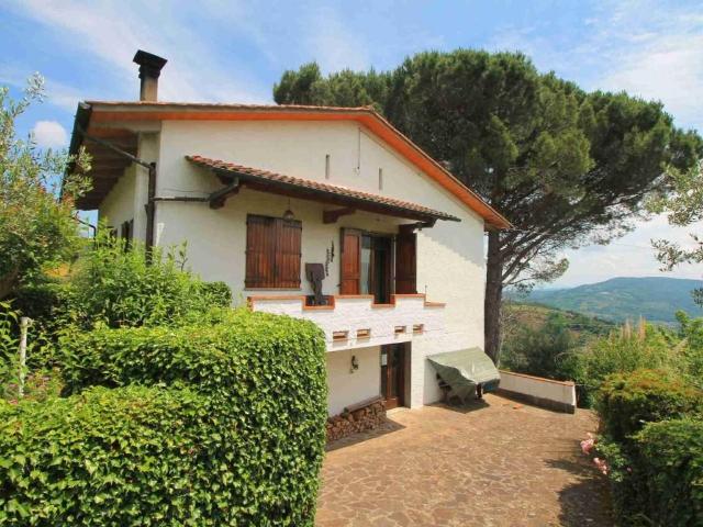 Villa Indipendente in vendita a Montecatini Terme, Toscana