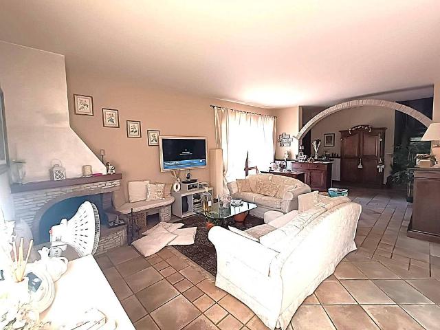Villa Indipendente in vendita a Gallo, Montecatini Terme