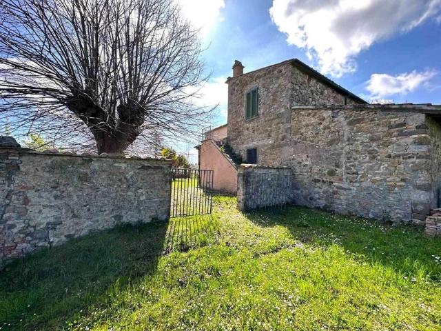 Villa Indipendente in vendita a San Michele, Montecatini Val Di Cecina