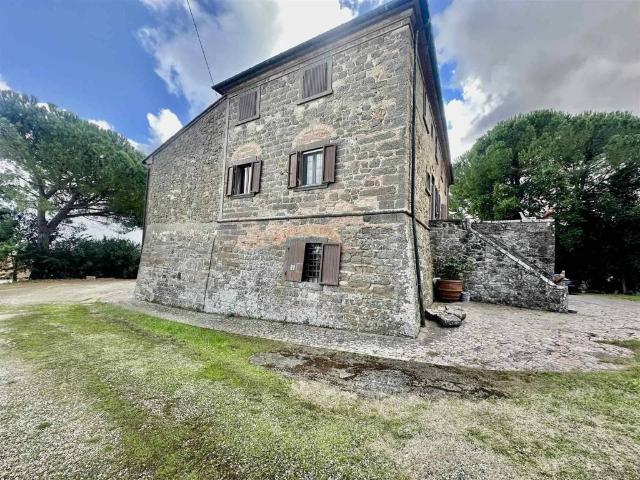 Villa Indipendente in vendita a San Michele, Montecatini Val Di Cecina