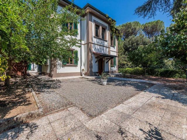 Villa Indipendente in vendita a La Miniera, Montecatini Val di Cecina