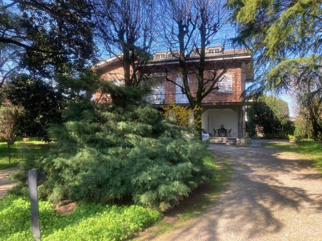 Villa Indipendente in vendita a Val d’Enza, Re