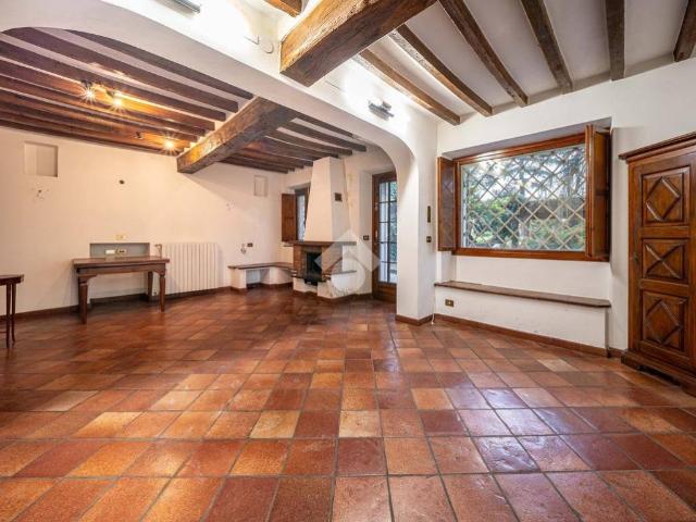 Villa Indipendente in vendita a Val d’Enza, Re