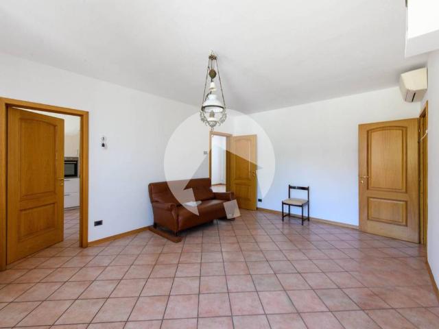Villa Indipendente in vendita a Val d’Enza, Re