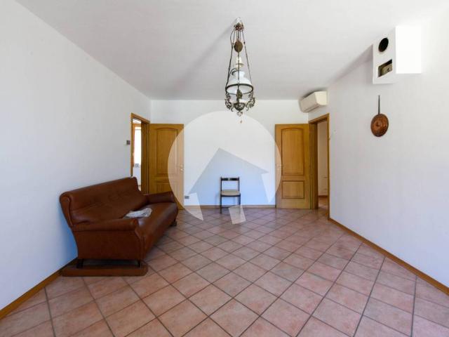 Villa Indipendente in vendita a Val d’Enza, Re