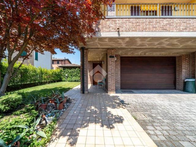 Villa Indipendente in vendita a Val d’Enza, Re