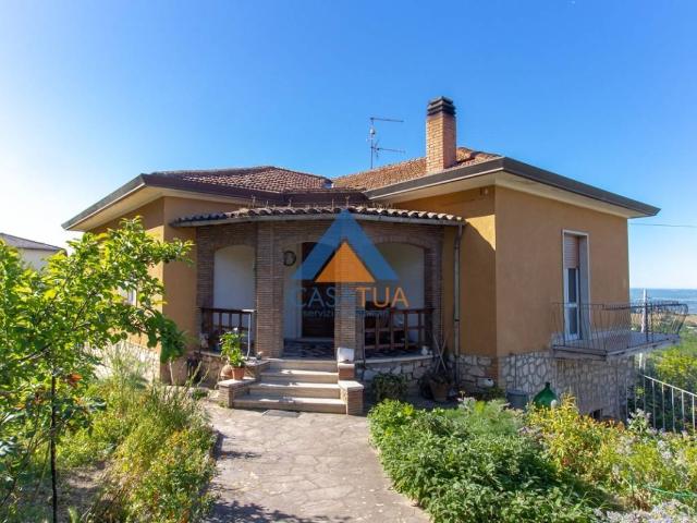Villa Indipendente in vendita a Montecchio, Umbria