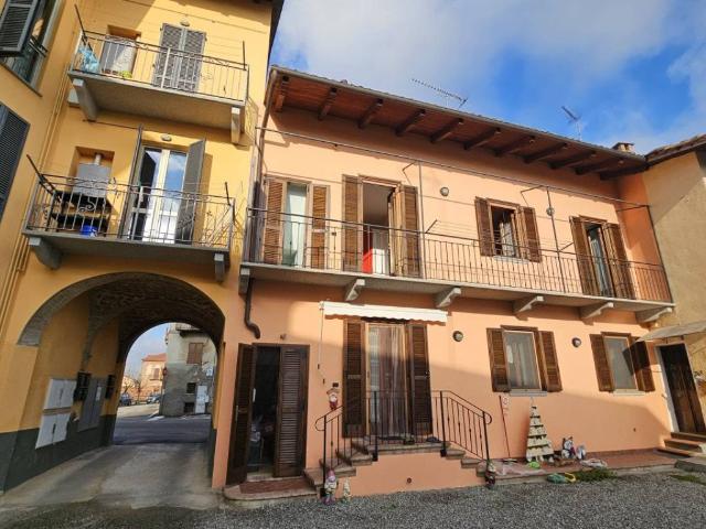 Villa Indipendente in vendita a Piemonte, Asti