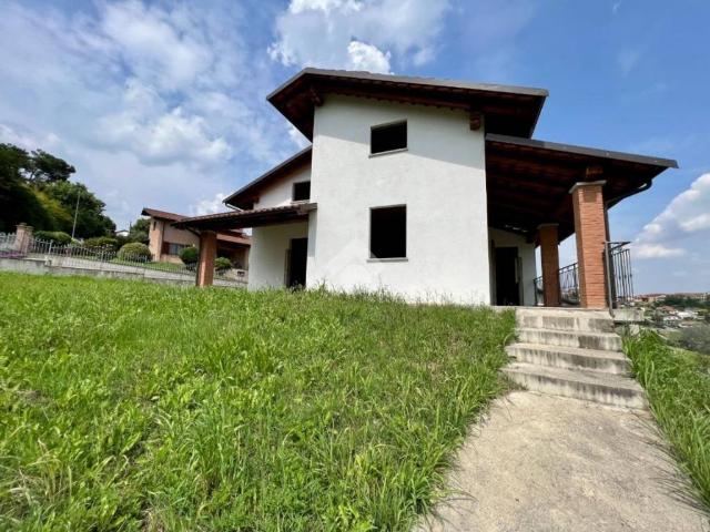 Villa Indipendente in vendita a Piemonte, Asti