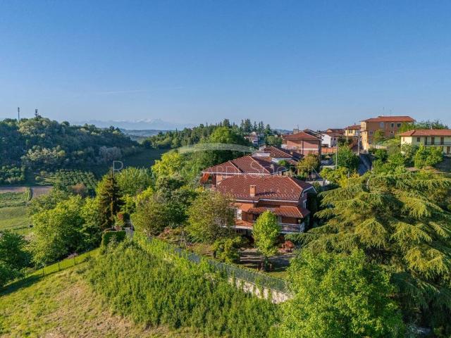 Villa Indipendente in vendita a Piemonte, Asti