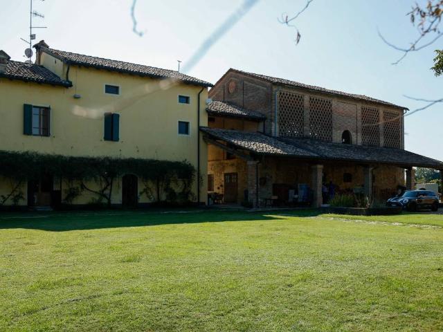 Villa Indipendente in vendita a Montechiarugolo, Reggio Emilia