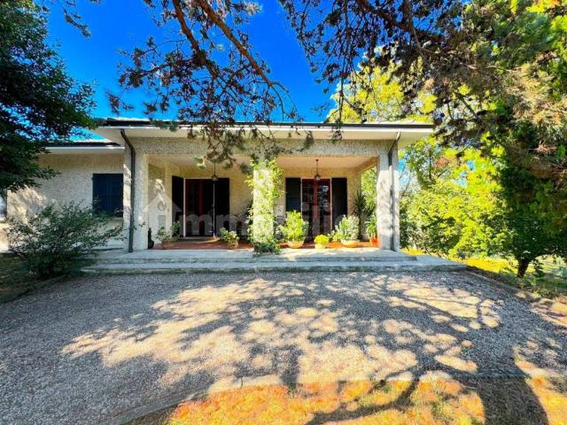 Villa Indipendente in vendita a Montechiarugolo, Reggio Emilia
