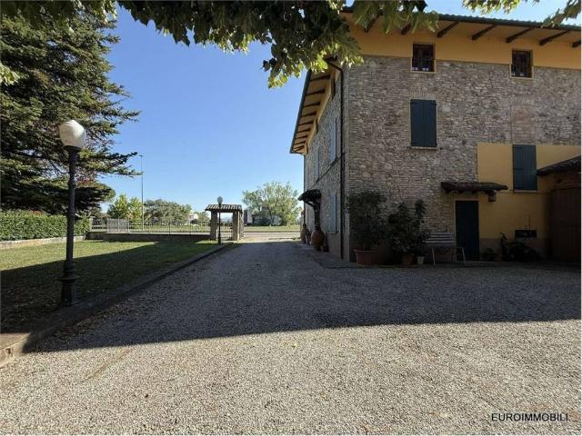 Villa Indipendente in vendita a Montechiarugolo, Reggio Emilia