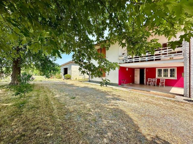 Villa Indipendente in vendita a Montechiarugolo, Reggio Emilia
