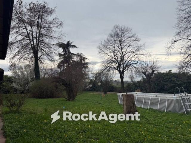 Villa Indipendente in vendita a Montechiarugolo, Reggio Emilia