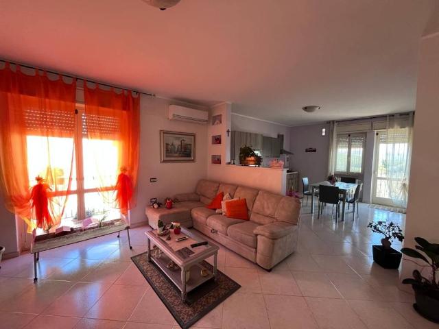Villa Indipendente in vendita a Montecilfone, Molise