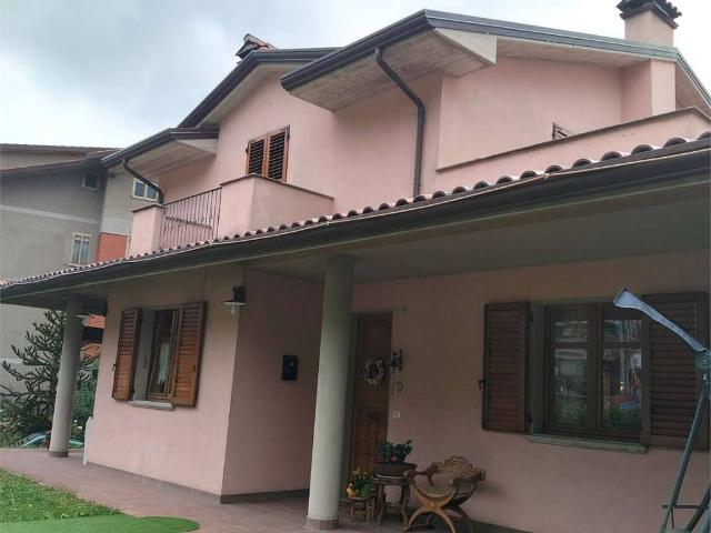 Villa Indipendente in vendita a Unione di comuni Valmarecchia, Montecopiolo