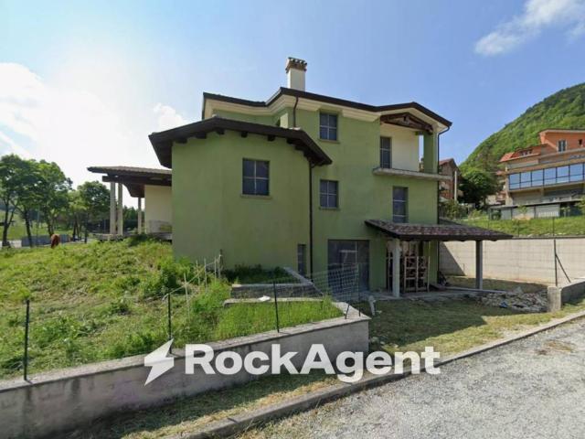 Villa Indipendente in vendita a Unione di comuni Valmarecchia, Montecopiolo
