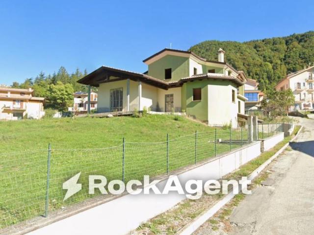 Villa Indipendente in vendita a Unione di comuni Valmarecchia, Montecopiolo