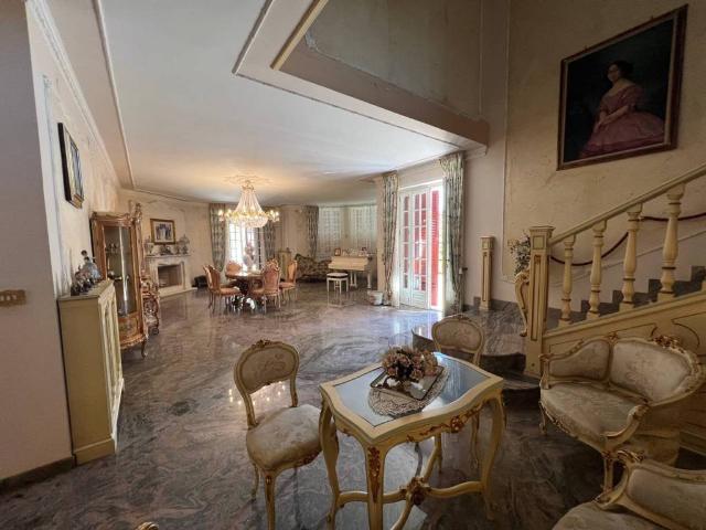 Villa Indipendente in vendita a Montecorvino Pugliano, Pagliarone