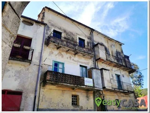Villa Indipendente in vendita a Montecorvino, Campania