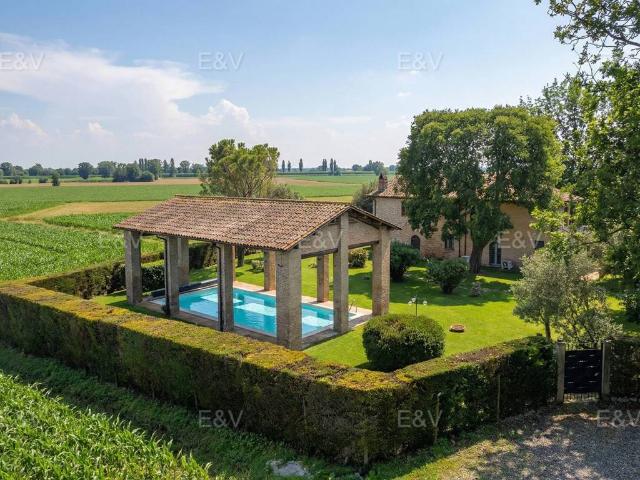 Villa Indipendente in vendita a Montefalco, Umbria