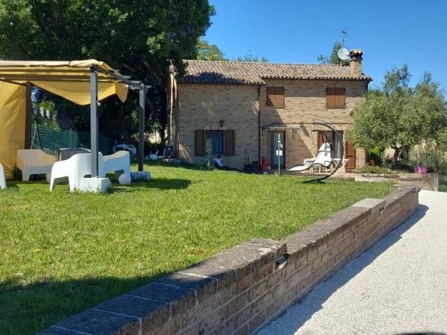 Villa Indipendente in vendita a Marche, Macerata