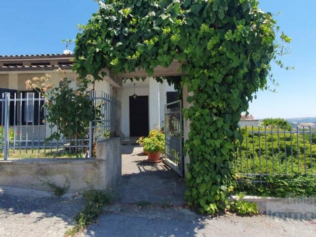 Villa Indipendente in vendita a Marche, Pesaro E Urbino