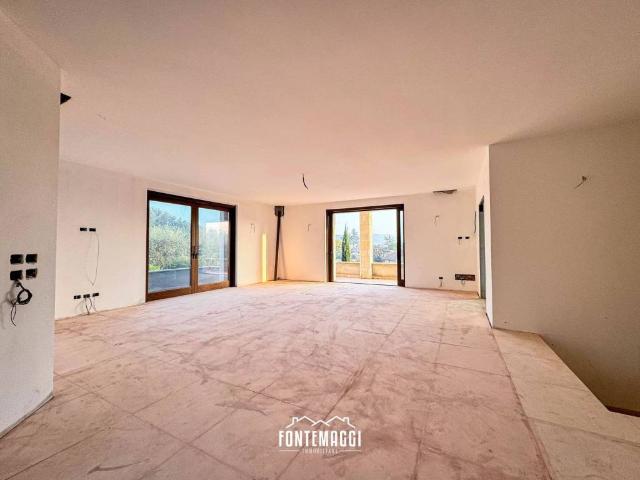 Villa Indipendente in vendita a Marche, Pesaro E Urbino