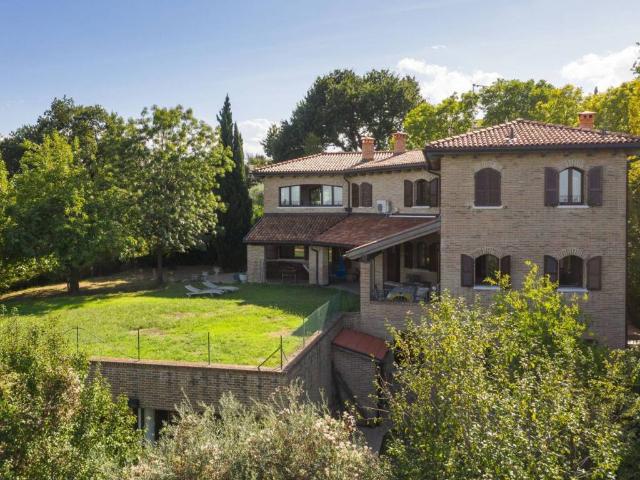 Villa Indipendente in vendita a San Felice, Montefiore Conca