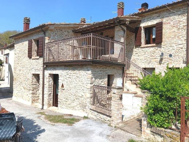 Villa Indipendente in vendita a Montefiore Conca, Reggio Emilia