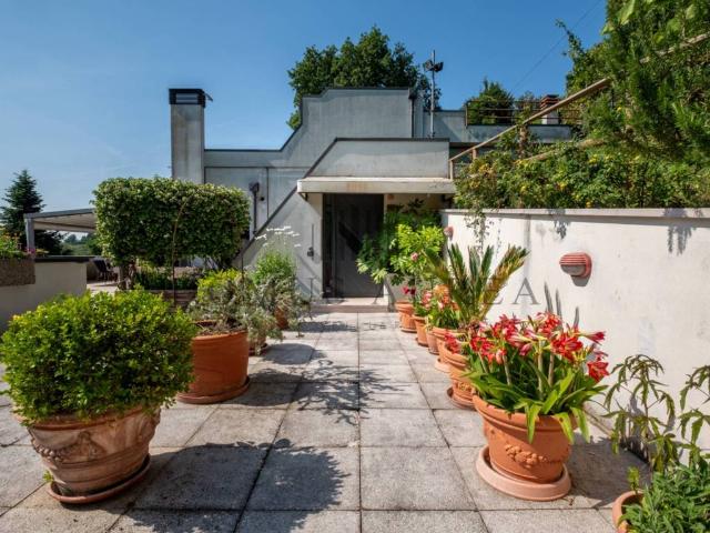 Villa Indipendente in vendita a Monteforte D'alpone, Veneto