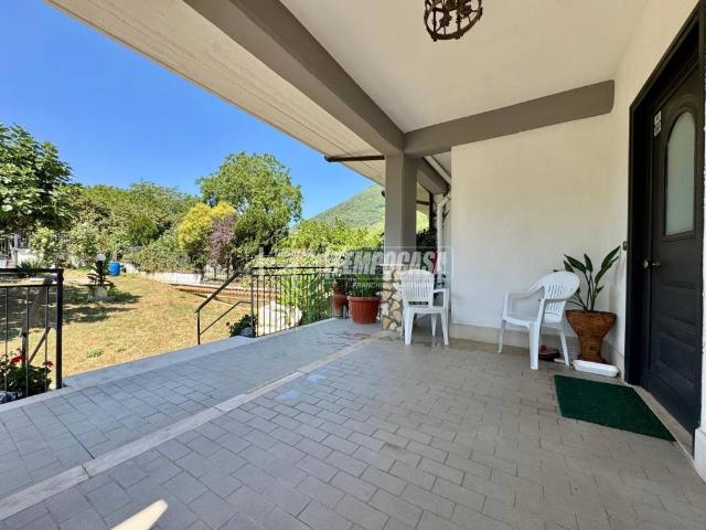 Villa Indipendente in vendita a Finestrelle, Monteforte Irpino