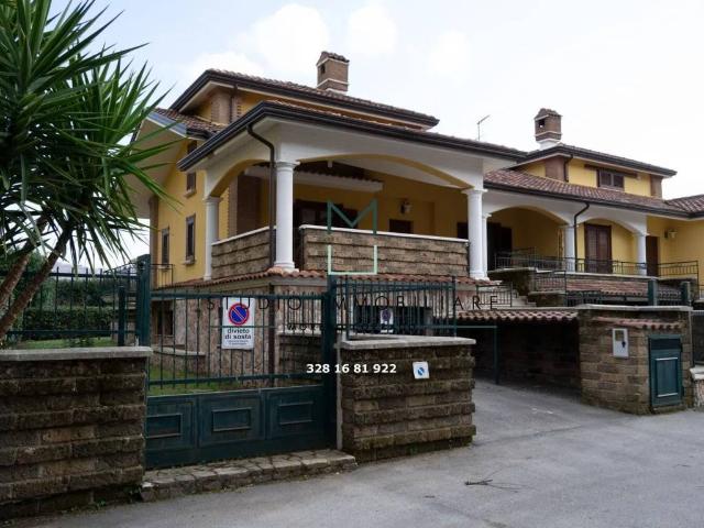 Villa Indipendente in vendita a Mercogliano, Campania
