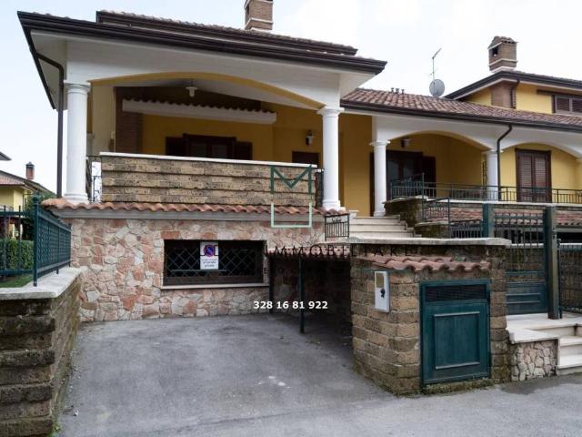Villa Indipendente in vendita a Mercogliano, Campania