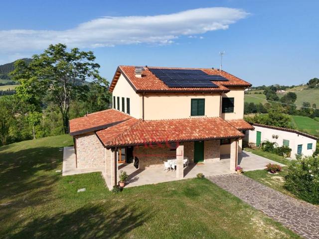 Villa Indipendente in vendita a Marche, Fermo