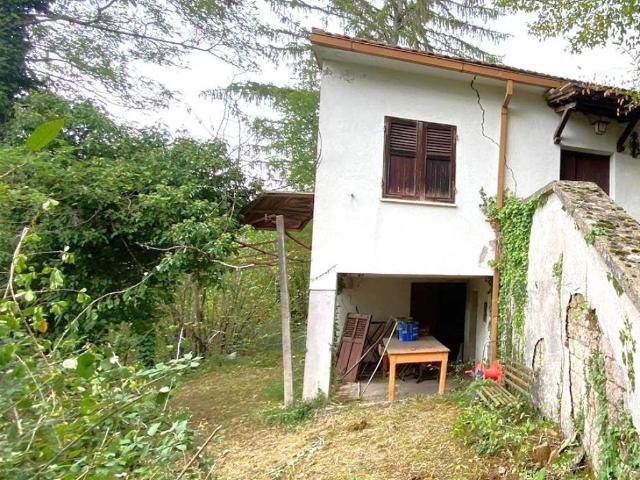 Villa Indipendente in vendita a Terni, Umbria