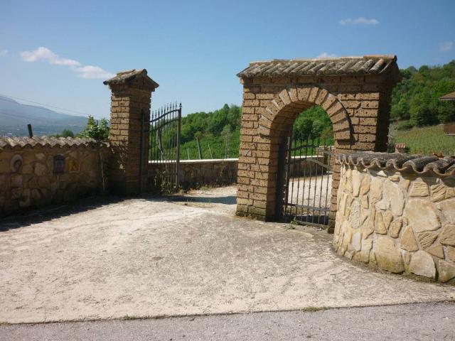 Villa Indipendente in vendita a Montefredane, Campania