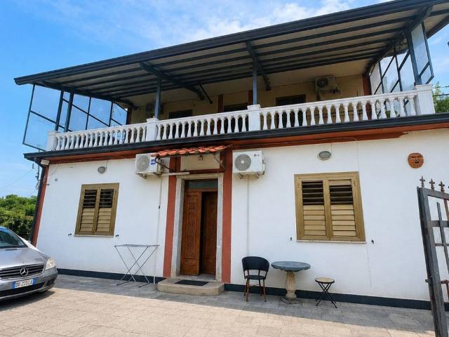 Villa Indipendente in vendita a Montefredane, Campania