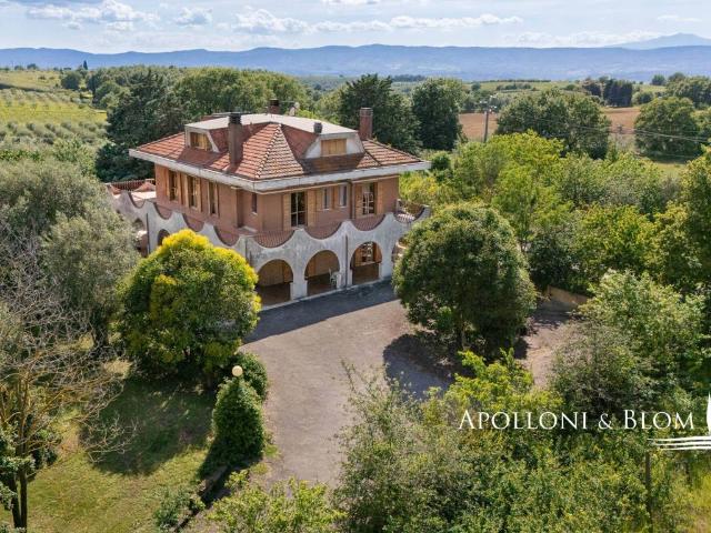 Villa Indipendente in vendita a Montegabbione, Terni