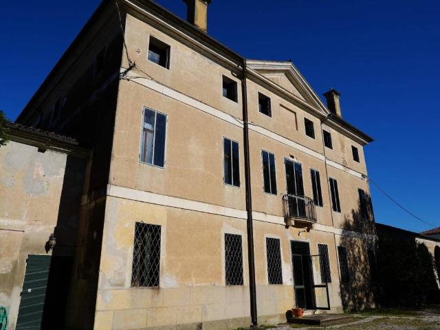 Villa Indipendente in vendita a Montegalda, Veneto