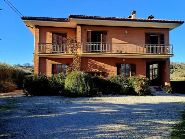 Villa Indipendente in vendita a Marche, Fermo
